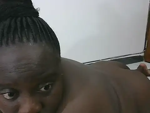 Chat XXX ao vivo de Sexytummygal