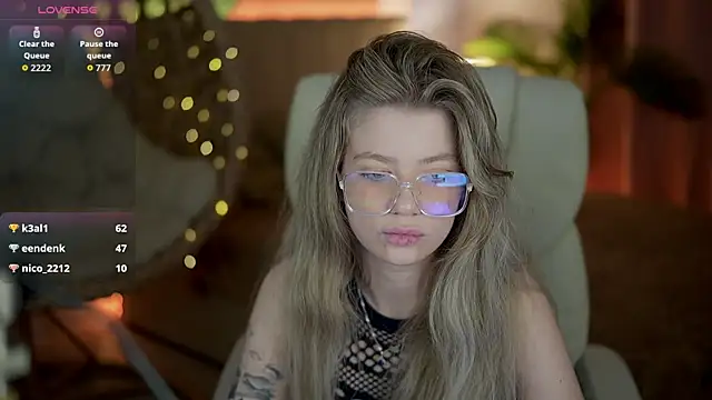 Онлайн чат XXX SandyLayy