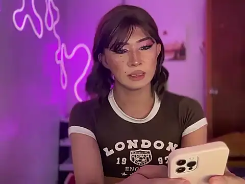 Онлайн чат XXX Miss_CandyX