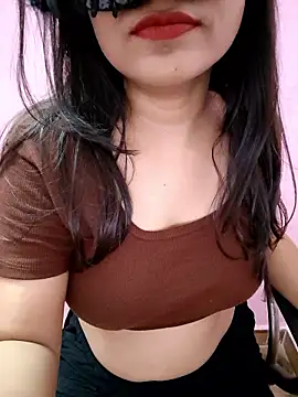 Razoee Adlı Modelin Canlı XXX Sohbeti
