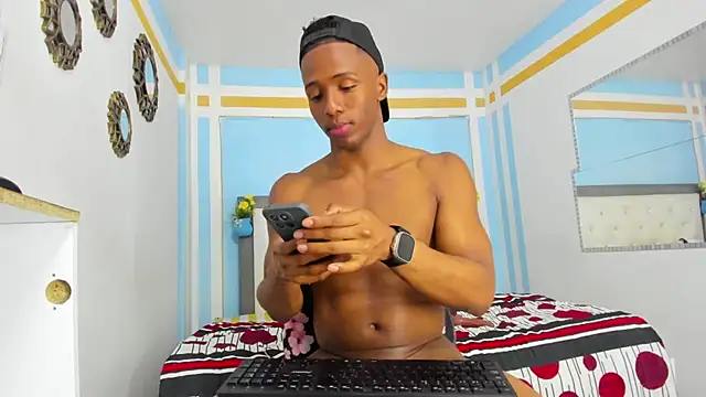 CloeHuffman's Webcam Show