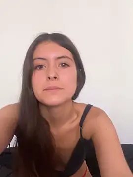serenaa_velvett's Webcam Show