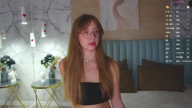 LoraineLuff 실시간 채팅방