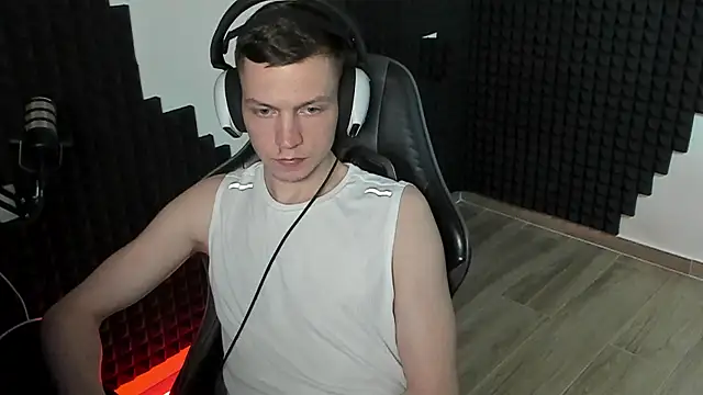 Show de More_than_friend na webcam