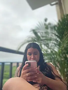 Chat XXX en directo de Pretty_Isadora