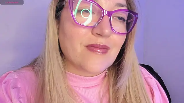Naty_Mature_'s Live XXX Chat