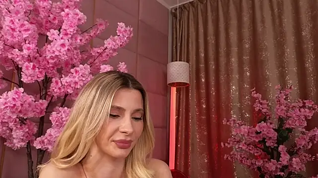 Chat XXX en directo de Elliblue