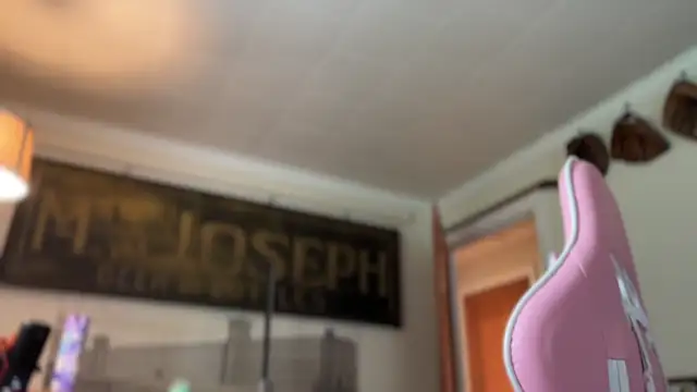SpaceCowWhore's Webcam Show