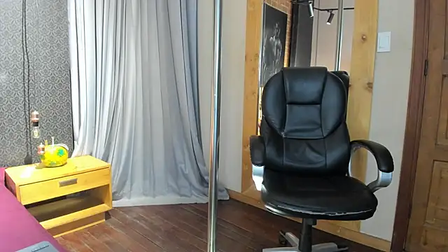 XXX chat uživo modela JacobWestt
