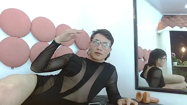 MaxxLouis 在線直播表演