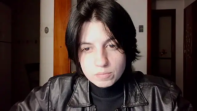 kyslrana Adlı Modelin Canlı XXX Sohbeti