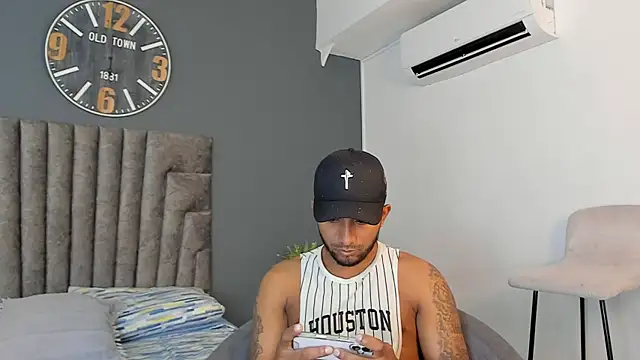 Czat XXX na żywo – Robin_Rief