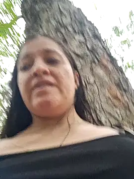 HOTANDSKINNY Webcam Show