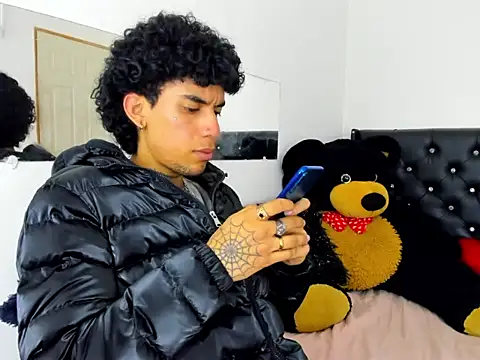 Ryder-Stone's Live XXX Chat