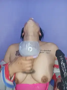 Chat XXX en directo de laurahotdirty