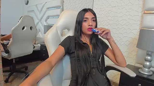 KattyLilli Live XXX-chat