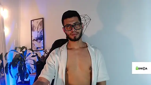 XXX chat uživo modela Colby_brown03