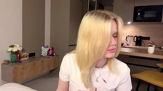 moonavelle Chat XXX live
