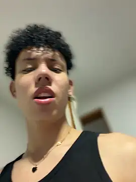 yoursexyjose 网络视讯表演