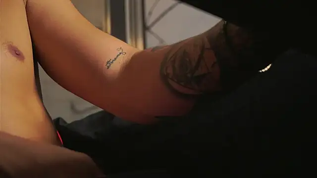 AlphaMasterXxxn Live XXX chat