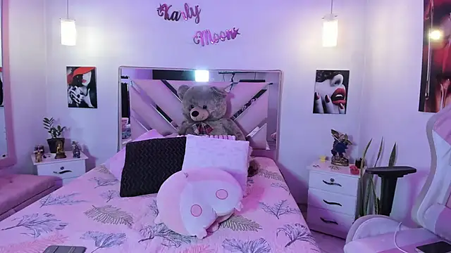 Chat +18 de Karly_moon ao vivo