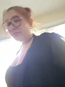 wildyoungNhorny's Webcam Show