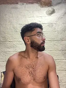 XXX chat uživo modela Arabic_male07