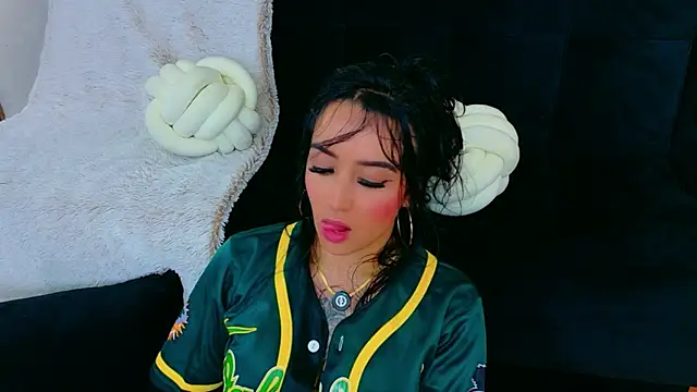 EmmyEvans1 – Live XXX-chat