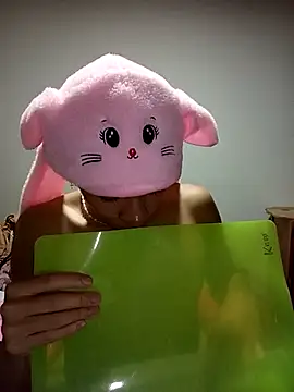 Webkamerová show NekoboiPetiole