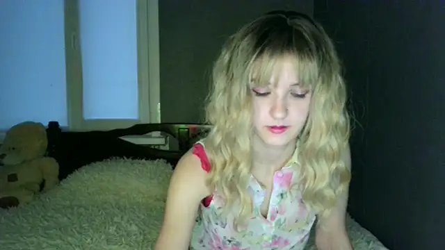 Sofi_Sun_Ray's Live XXX Chat
