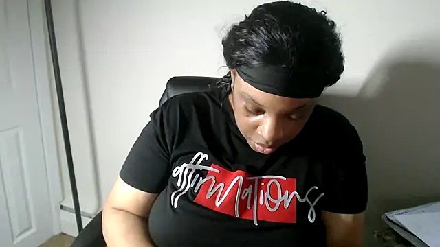 Sexymona1218: απευθείας συνομιλία ΧΧΧ