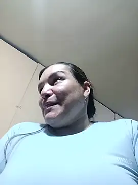 Zuleyka_69's Live XXX Chat