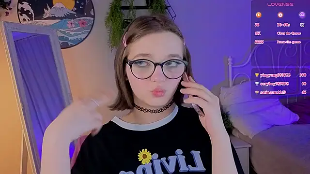Онлайн чат XXX LetoriaNotley
