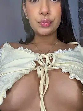 Chat XXX en directo de EmilySearss