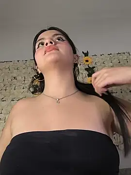 Lorenaa1 Adlı Modelin Canlı XXX Sohbeti