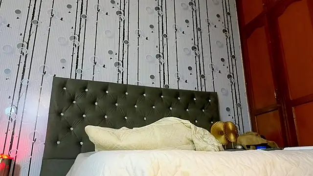 Alex_Bloom's Webcam Show