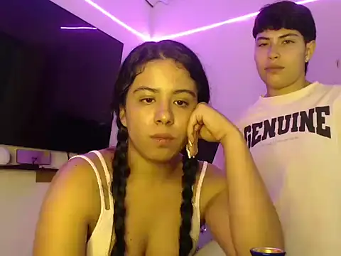 Chat +18 de Zarah_vs ao vivo