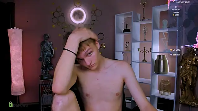 Вебкам-шоу john_lik