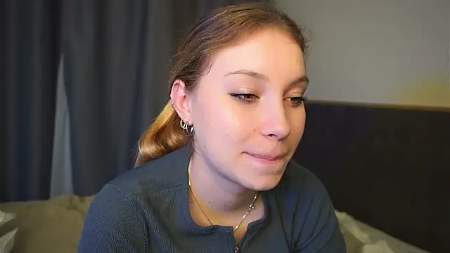 Sairallyn Live XXX-Chat