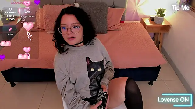 jenn_cg Adlı Modelin Canlı XXX Sohbeti