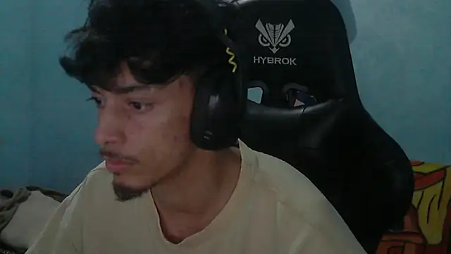 Dark_DesireX webkamerás műsora