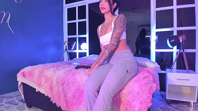 AntonellaRossi's Live XXX Chat