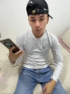 Živý XXX chat martin18_dirty