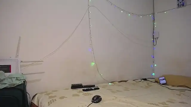IIv0ryN0IIReX-XX's Live XXX Chat