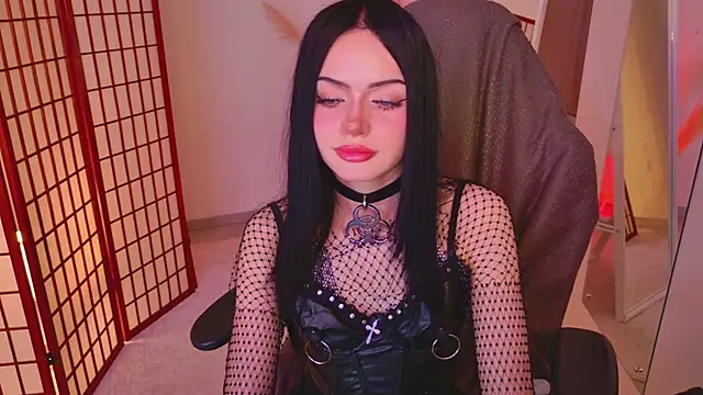 Pokazy przed kamerką – Dark_Diva