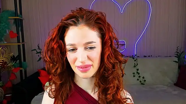 ChristinaConteeree Chat XXX live