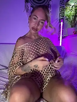 CheekyChels' Webcam Show