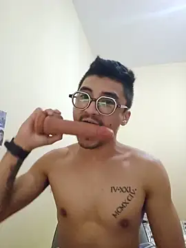 Webkamerová show Lokomo32