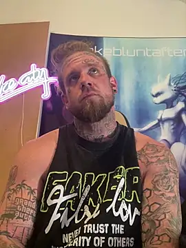 Smokebluntafterblunt's Webcam Show