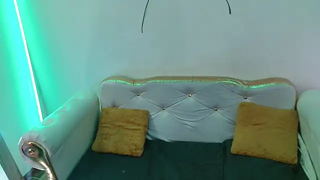 Pertunjukan Kamera Web Bebecita_Hot